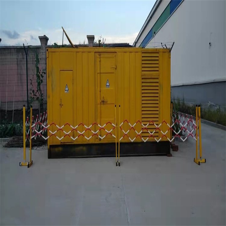 桥东发电机组油箱盖上留出小气孔有什么用？