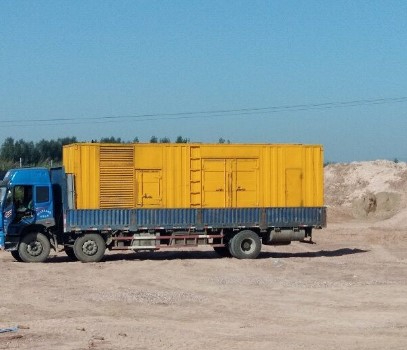 桥东海拔3000m以上地区的变压器外绝缘距离应如何确定？